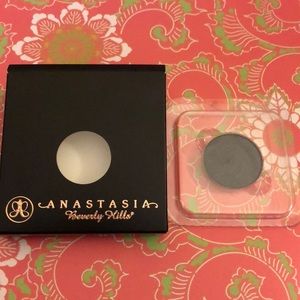 Anastasia Beverly Hills eyeshadow